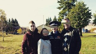 Ce familie frumoasa avea Alex Stefan, tanarul fotbalist care a murit in urma unui atac cerebral - Imaginile cu ei impreuna arata cat de mult tineau unul la altul