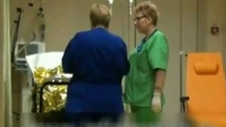 Viata unei paciente cu arsuri grave, tratata ca un meci de ping-pong de medicii suvceveni. Niciun spital nu isi asuma vina pentru infernul trait de femeie