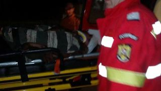 Mama si fiu, batuti cu bestialitate si lasati intr-o balta de sange, in plina strada. Martorii au stat si au filmat intreaga scena in loc sa intervina