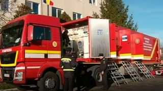 Trei muncitori raniti, dupa ce un incendiu a izbucnit la o conducta de gaz la Piatra Neamt