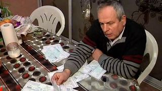 Familia din Focsani care a primit o factura de 9000 lei pentru apa rece e buna de plata! Compania de Utilitati Publice a declarat ca apometrul e bun!