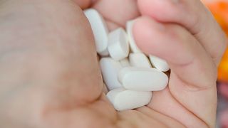 Un cunoscut doctor avertizeaza despre pericolul paracetamolului dat copiilor! Toti parintii trebuie sa stie asta