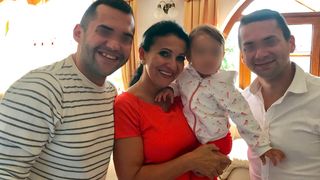 Sorina Pintea, alaturi de cei trei copii ai sai