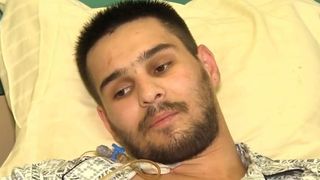 Tanarul din Bumbesti Jiu cu picior amputat dupa ce a fost injunghiat in plina strada are nevoie de sange!