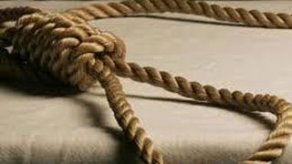 Un barbat din Dambovita s-a spanzurat dupa ce divortase de sotie! Copiii ar fi fost cei care l-au impins catre moarte!