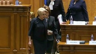 In timp ce salariile romanilor scad, cele ale parlamentarilor cresc! Revolutia fiscala e mana cereasca pentru conducatorii tarii!