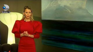 Anul 2018 aduce alte tendinte in moda, dar nu va grabiti sa aruncati totul! Iata ce puteti pastra in dressing din hainele cumparate pana acum