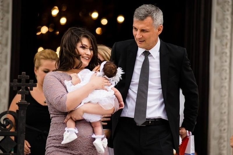 Oana si Daniel Zamfir , la botezul fetitei