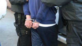 Au ajuns la crima din cauza unui pachet de tigari. Orbit de furie, un barbat si-a injunghiat fratele pe care il banuia ca i-ar fi furat tigarile