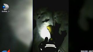 7 turisti, la un pas de moarte in Bucegi! Operatiune spectaculaosa de salvare - Jandarmii s-au chinuit 6 ore sa ii coboare in siguranta