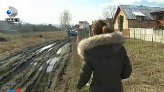 Sibiul, sub asediul mizeriei! In anumite zone, noroiul e pana la glezne