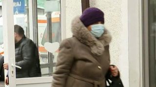 Gripa face din nou victime in Romania! Numarul persoanelor decedate a ajuns la 45!