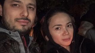 Anastasia Cecati era singurul sprijin al familiei, de care avea grija ca de ochii din cap! Cantareata omorata cu cutitul de sotul ei si-a plimbat mama si fratele prin intreaga lume FOTO