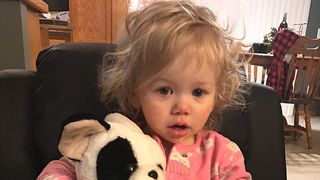 Nu are nici doi anisori, dar sufera de o afectiune cumplita! Este ingrozitor ce se intampla atunci cand plange. Exista doar 50 de cazuri in intreaga lume