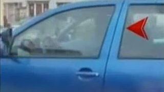 Un barbat din Constanta a fost surprins in timp ce conducea de pe locul din dreapta, timp ce scaunul soferului era gol!