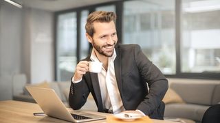 Cum reuseste un cadou de Paste sa fie surpriza perfecta pentru angajatii tai?