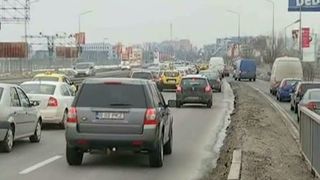 Suntem lideri in topul rusinii! In timp ce in Bucuresti traficul este infernal, in alte orase europene mult mai mari se circula mult mai usor!