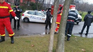 Cine este tanarul al carui cadavru a fost aruncat, in strada, in Pitesti? Medicii legisti au facut publice rezultatele necropsiei