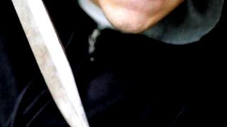 Un adolescent din Constanta, aflat sub influenta etnobotanicelor, a injunghiat un barbat, in plina zi