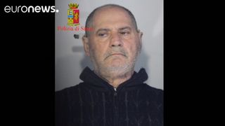 Liderul unei grupari mafiote italiene a incendiat o casa in care se aflau sase romani, printre care si doi copii