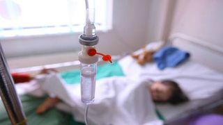 Aproape 200 de copii de la mai multe gradinite din Ilfov au ajuns la spital cu toxiinfecţie alimentara! Parintii sunt disperati "Ne-au imbolnavit copiii"!