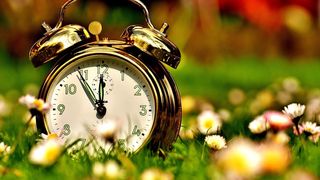 Pregatiti-va ceasurile! In seara aceasta se face trecerea la ora de vara!