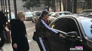 Ce se intampla cu Ionela Prodan! Cantareata este inca in spital, iar fiica ei, Anca, a venit din nou din America sa stea cu ea la clinica.