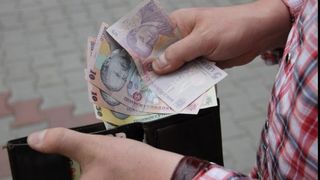 Guvernul anunta ca e posibil ca pensiile si salariile bugetarilor sa nu fie platite inainte de Paste! Azi are loc sedinta decisiva