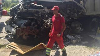 Un roman de 20 de ani a murit, iar altul este in coma in urma unui accident petrecut in Austria!