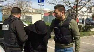 Instructorul de karate din Constanta care a abuzat mai multe eleve a fost arestat! Fetitele nici macar nu implinisera 10 ani!