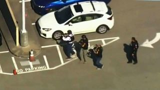 Atac sangeros la sediul Youtube! O femeie a intrat inarmata, a ranit mai multe persoane, dupa care s-a sinucis!