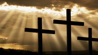 Traditii si obiceiuri de Sambata Mare! Iata ce trebuie si ce NU trebuie sa faci pentru a fi ferit de rele!