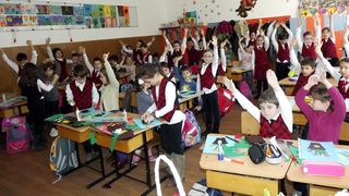 Veste buna pentru toti parintii: Se dau 230 de lei pentru fiecare elev. In ce conditii se intra in posesia banilor