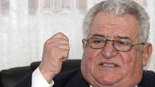 Nicolae Mischie si-a impartit de VIU averea imobiliara impresionanta! Traia din pensie, salariul sotiei, miere si produse agricole