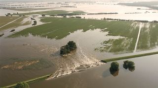 Vesti proaste din partea hidrologilor! S-a instituit COD PORTOCALIU de inundatii pe Dunare!