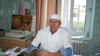 Ce gest! Medicul care si-a impartit salariul cu infirmierele are datorii uriase! Psihiatrul Mircea Dutescu trebuie sa returneze un credit de 100.000 de euro!