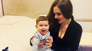 Ce spune Cristina Siscanu despre legea alaptatului in public. Amenzile ajung pana la 2.000 de ron