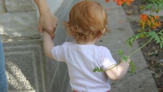 Oribil! Un copil de numai 7 ani a fost ucis cu bestialitate de catre bona care il ingrijea de la varsta de 2 ani! Detalii SOCANTE din ancheta politistilor!