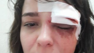 Tanara, snopita in bataie in plina strada in Bucuresti. Mare atentie! Agresorul este in libertate