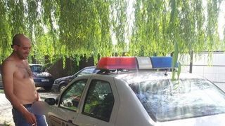 Un barbat a vrut sa-si pedepseasca nasul de cununie dupa ce a facut ASTA! Gustul razbunarii a fost amar: "Iti fac plata"!