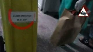 Imagini halucinante surprinse in Spitalul Sf. Ioan din Capitala! Gunoiul biologic este transportat pe aceleasi holuri pe care se plimba pacientii!