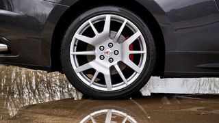 Cum să ai grijă de cauciucurile maşinii tale