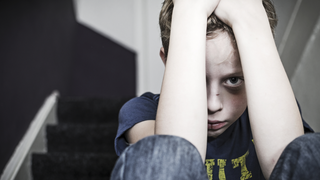 Ce se intampla cu mama din Constanta care si-a ucis copilul cu facaletul? Baiatul avea 13 ani, iar motivul crimei pare IREAL