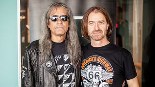 &ldquo;Blestemul cancerului&rdquo; loveste din nou trupa Iris! Cat de grava este boala care dupa Nelu Dumitrescu, acum o are si Nutu Olteanu