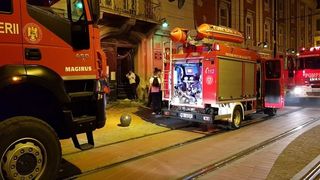Panica in centrul Timisoarei dupa ce Facultatea de Muzica a luat foc chiar in timpul unui concert! Pompierii s-au chinuit sa salveze studentii ramasi inauntru!