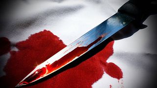 O femeie din Iasi si-a injunghiat sotul pentru ca nu a vrut sa intretina relatii intime cu ea!