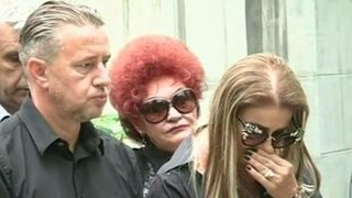 S-a aflat ce contineau pachetelele pe care le-a impartit Anamaria Prodan la parastasul mamei sale!