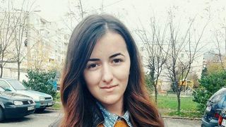 Ea este singura supravietuitoare a accidentului devastator din Salaj. Celelalte patru prietene au murit. De ce s-a grabit sa treaca peste calea ferata