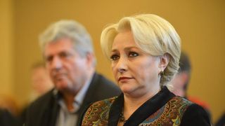 O noua gafa marca Viorica Dancila! Cum l-a intrebat pe premierul Croatiei daca vrea sa faca o poza cu ea