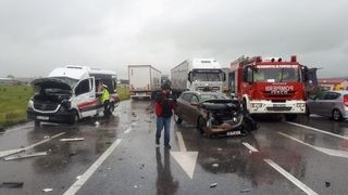 Accident grav pe Valea Oltului! O persoana a murit si alte doua au fost ranite